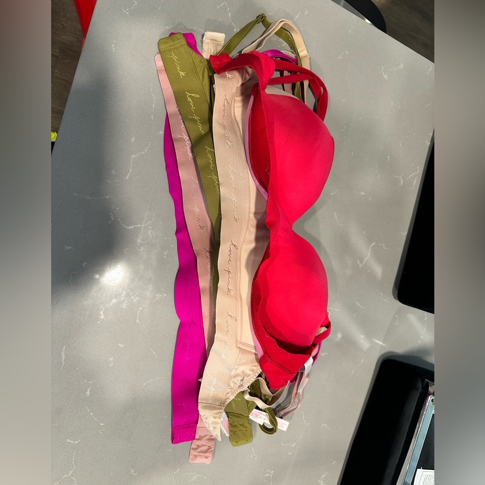 6 for $60 Victoria secret bras 32DD